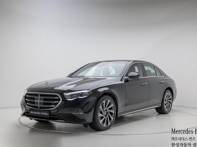 MERCEDES-BENZ E-CLASS - 1