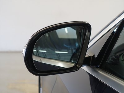 MERCEDES-BENZ E-CLASS - 6