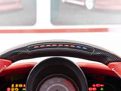 صورة 15 لـ 2021 Ferrari F8 TRIBUTO