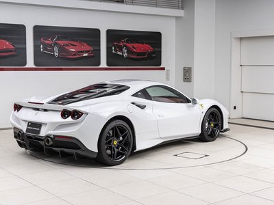 صورة 5 لـ 2021 Ferrari F8 TRIBUTO