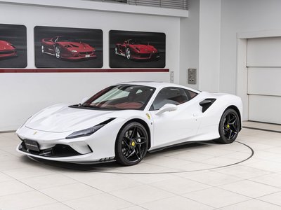 صورة 9 لـ 2021 Ferrari F8 TRIBUTO