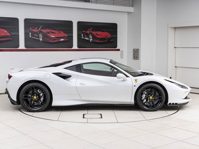 صورة 4 لـ 2021 Ferrari F8 TRIBUTO