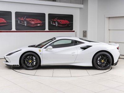 صورة 8 لـ 2021 Ferrari F8 TRIBUTO