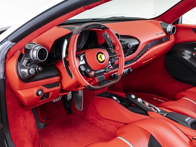 صورة 13 لـ 2021 Ferrari F8 TRIBUTO
