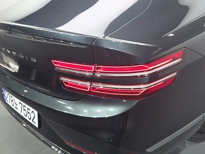 GENESIS G80 (RG3) - 10