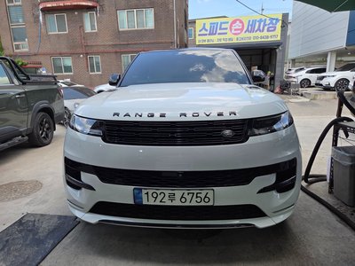 صورة 5 لـ 2023 LAND Rover RANGE ROVER SPORT