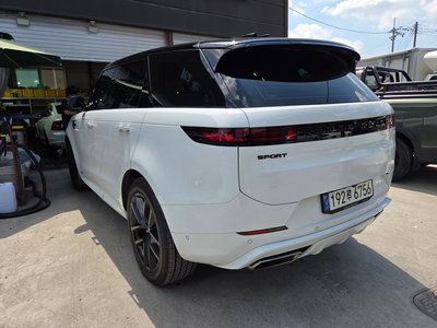صورة 2 لـ 2023 LAND Rover RANGE ROVER SPORT