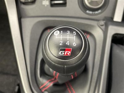 TOYOTA GR YARIS - 6