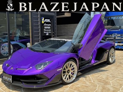 LAMBORGHINI AVENTADOR - 2