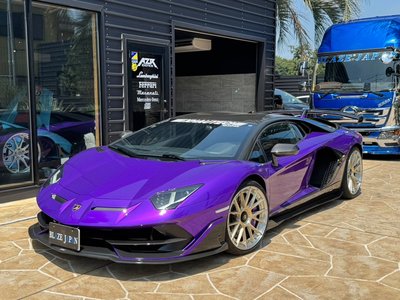 LAMBORGHINI AVENTADOR - 6