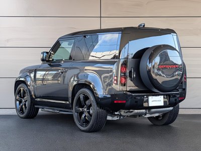 LAND ROVER DEFENDER - 6