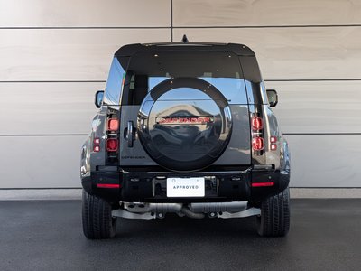 LAND ROVER DEFENDER - 8