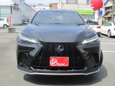 2023 Lexus NX photo 3