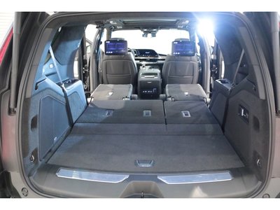 صورة مصغرة 38 لـ 2024 Cadillac ESCALADE