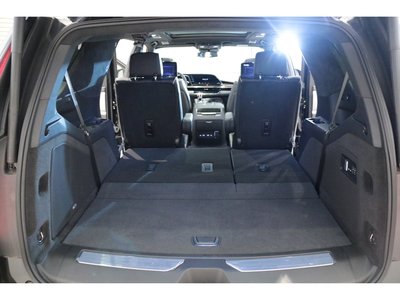 صورة مصغرة 35 لـ 2024 Cadillac ESCALADE