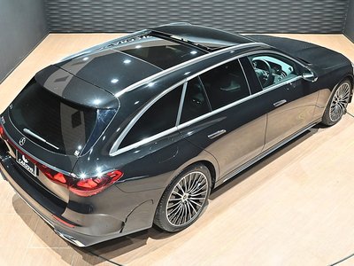 MERCEDES-BENZ E-CLASS - 9