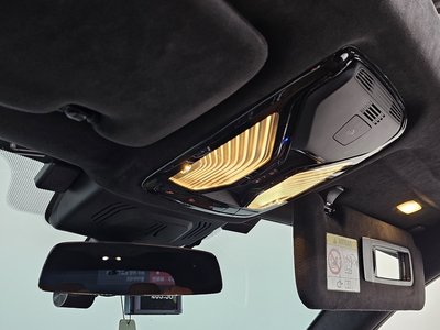 2021 BMW X7 — миниатюра 21
