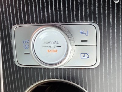 2025 Genesis GV80 COUPE thumbnail 14