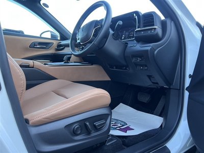 TOYOTA CROWN SPORT - 10