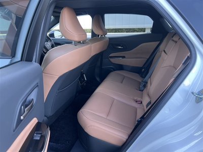 TOYOTA CROWN SPORT - 8