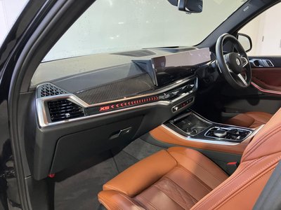 صورة 4 لـ 2025 BMW X5