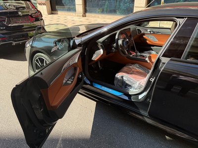 BMW 8 SERIES - 7