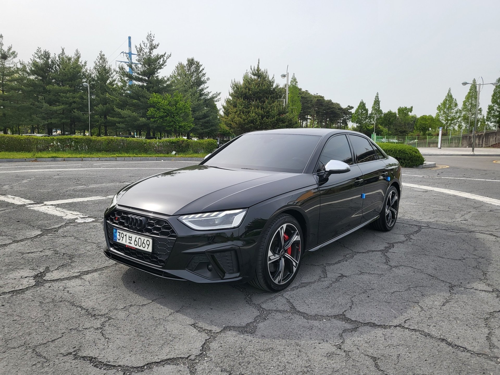 AUDI S4 - View 1