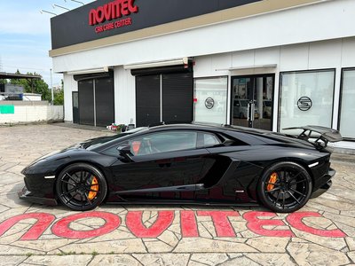 LAMBORGHINI AVENTADOR - 6
