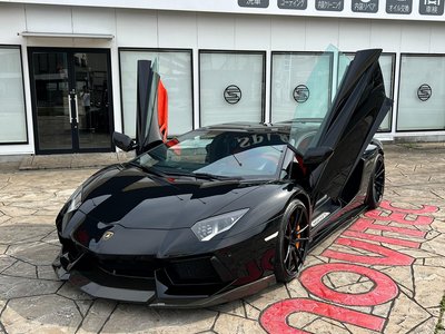LAMBORGHINI AVENTADOR - 7