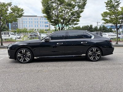 صورة مصغرة 15 لـ 2026 BMW 7 SERIES