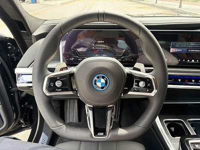 صورة مصغرة 13 لـ 2026 BMW 7 SERIES
