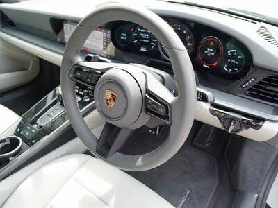 PORSCHE 911 CABRIOLET - 5