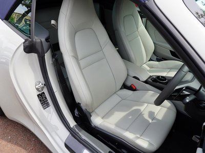 PORSCHE 911 CABRIOLET - 8