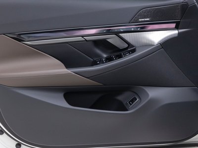 2025 BMW 5 SERIES 缩略图 20
