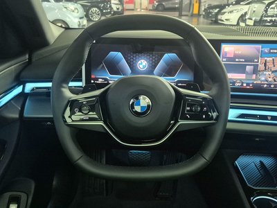 2025 BMW 5 SERIES 缩略图 13