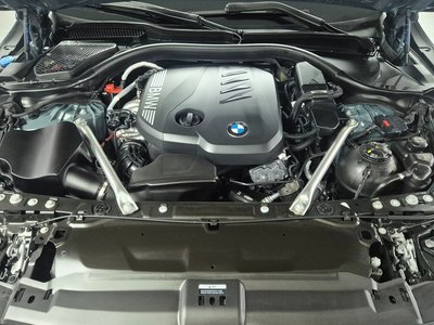 2025 BMW 5 SERIES 照片 8