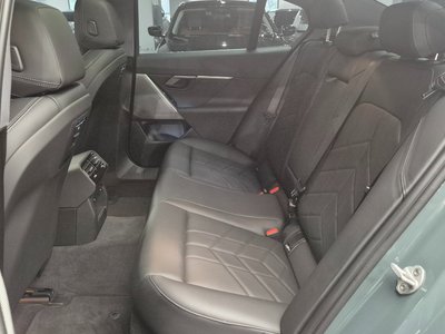 2025 BMW 5 SERIES 缩略图 12