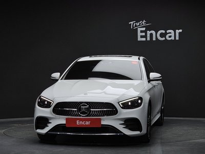 MERCEDES-BENZ E-CLASS - 2