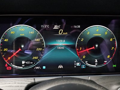 MERCEDES-BENZ E-CLASS - 8