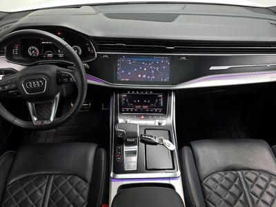 AUDI Q8 - 5
