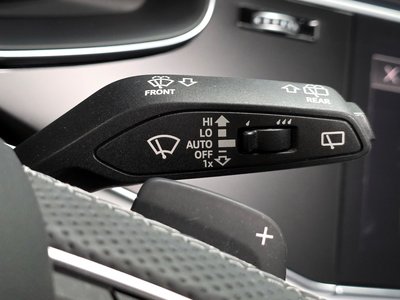 صورة مصغرة 32 لـ 2021 AUDI Q8