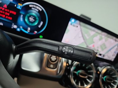 صورة 9 لـ 2023 Mercedes-BENZ GLB