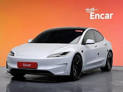 TESLA MODEL 3 - 1