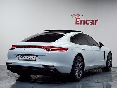 PORSCHE PANAMERA - 2