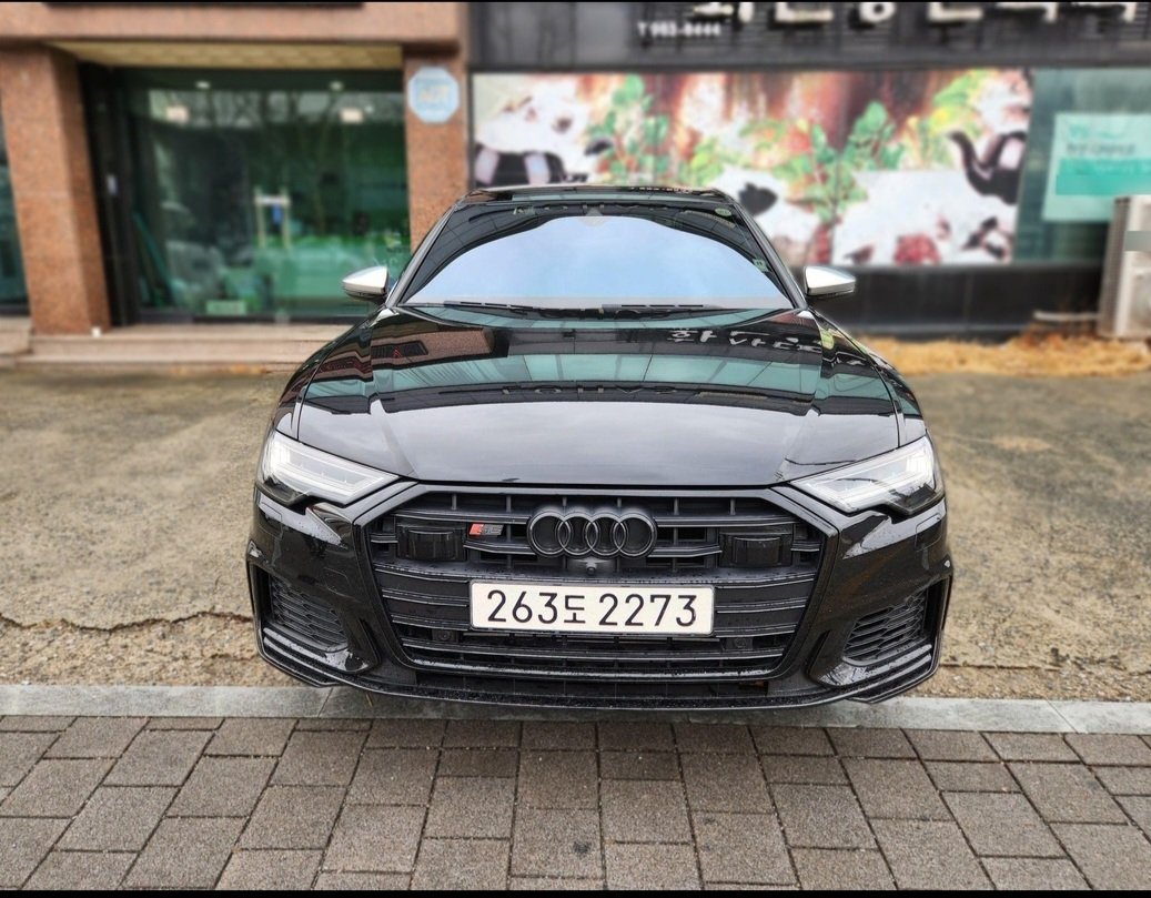 AUDI S6 - View 1