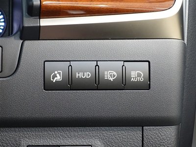 2017 Lexus LX — миниатюра 21