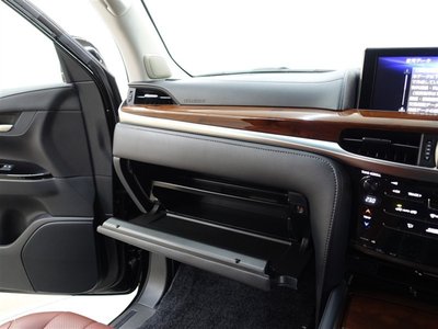 2017 Lexus LX — миниатюра 26
