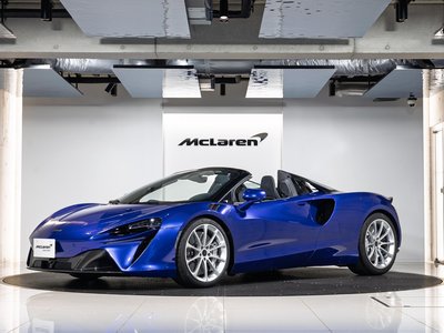 MCLAREN ARTURA SPIDER - 1