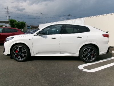 2025 BMW X2 — миниатюра 11