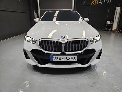 BMW 5 SERIES - 2